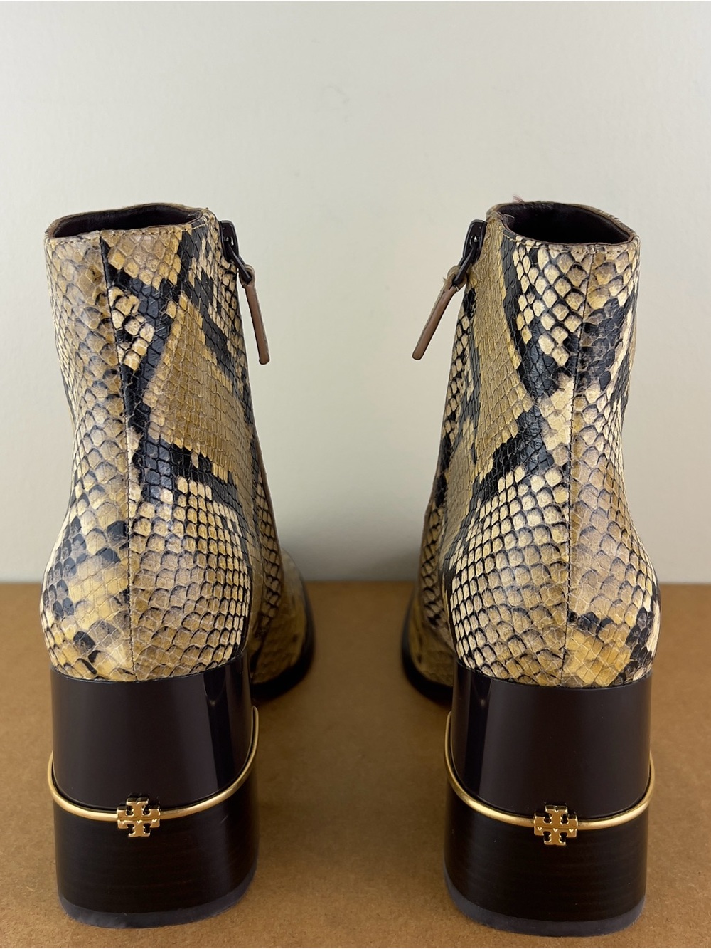 NEW TORY BURCH SNAKE-EMBOSSED LEATHER BOOTIES - Picture 5 of 11